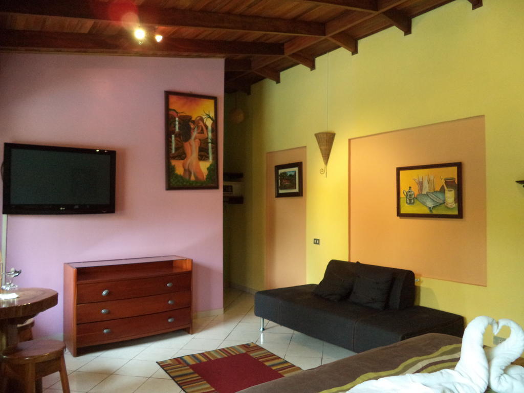 Hotel Vagabondo La Fortuna Εξωτερικό φωτογραφία