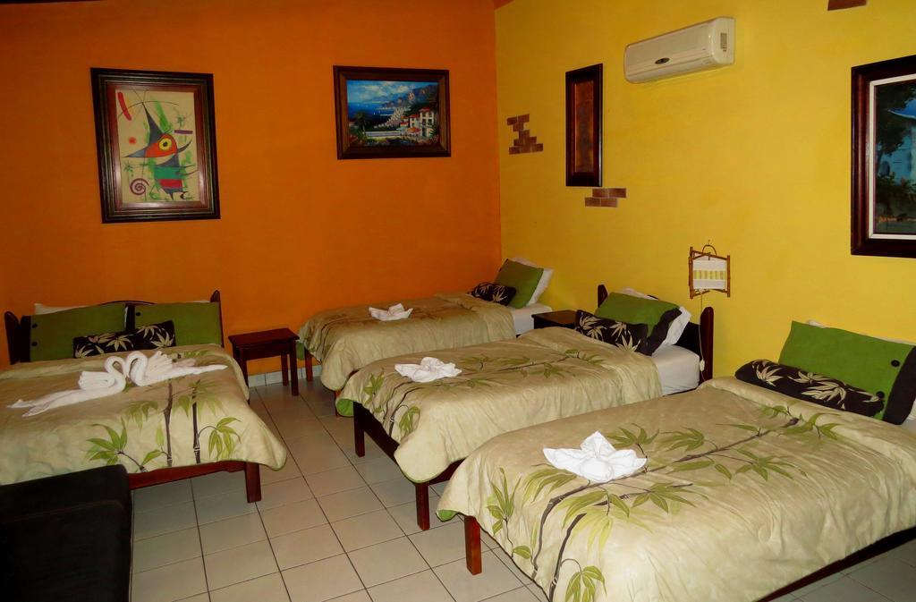 Hotel Vagabondo La Fortuna Εξωτερικό φωτογραφία