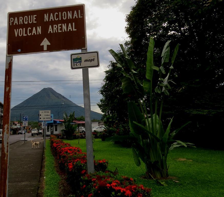 Hotel Vagabondo La Fortuna Εξωτερικό φωτογραφία